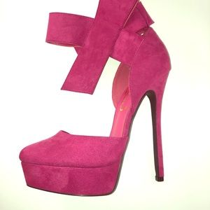 6in ankle bow fuchsia pumps